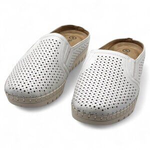 Refresh Womens Leather Slip on Mules